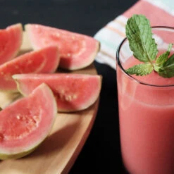 Tropical Pink Guava Tree -Blooming Yard Pink Guava 3